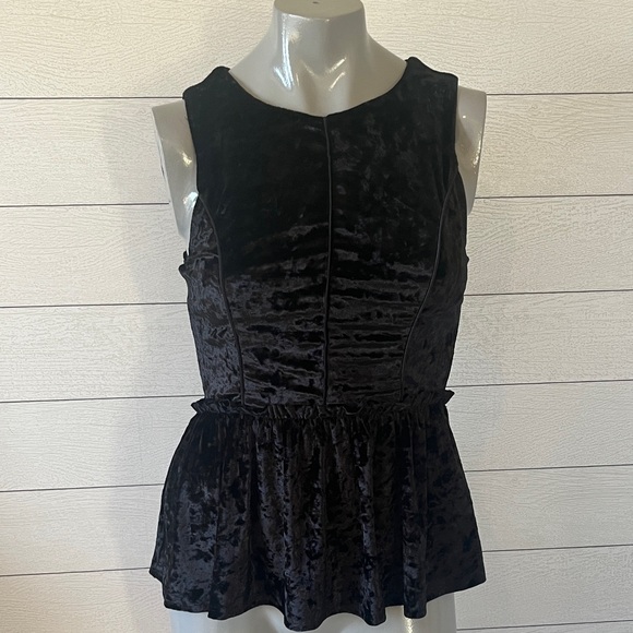 Altar'd State Tops - Altar’d State velvet top M